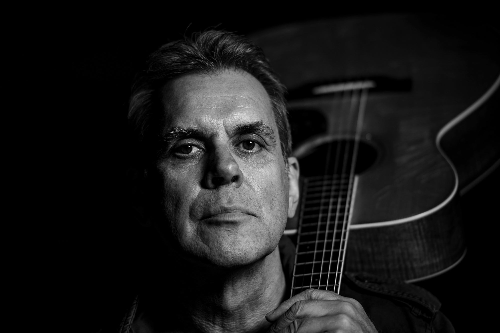 Biber Herrmann - Singer-Songwriter & Blues Guitarist